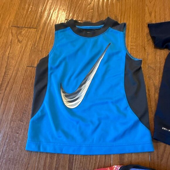 Boys Nike size 6/7 tshirt muscle tank bundle - Picture 5 of 9